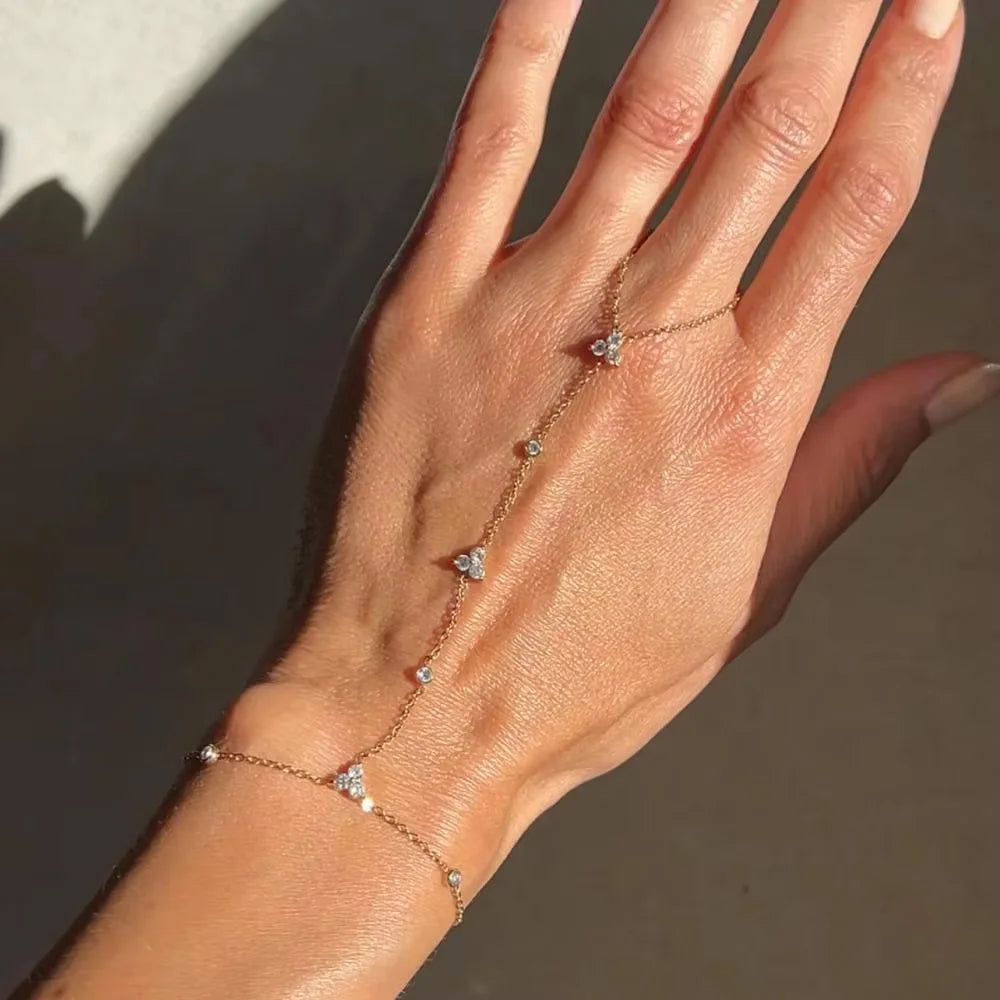 2025 Fashion Round Crystal Finger Bracelet Bangle High Quality Jewelry Intersperse Geometric Rhinestone Hand Chain Adjustable