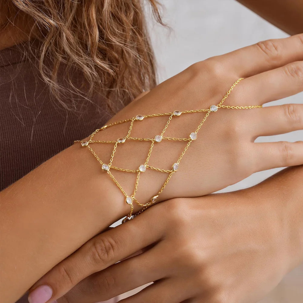 Stonefans Boho Rhinestone Mesh Bracelet Hand Chain Jewelry for Women 2025 Summer Beach Finger Bracelet Bridal Wedding Gift