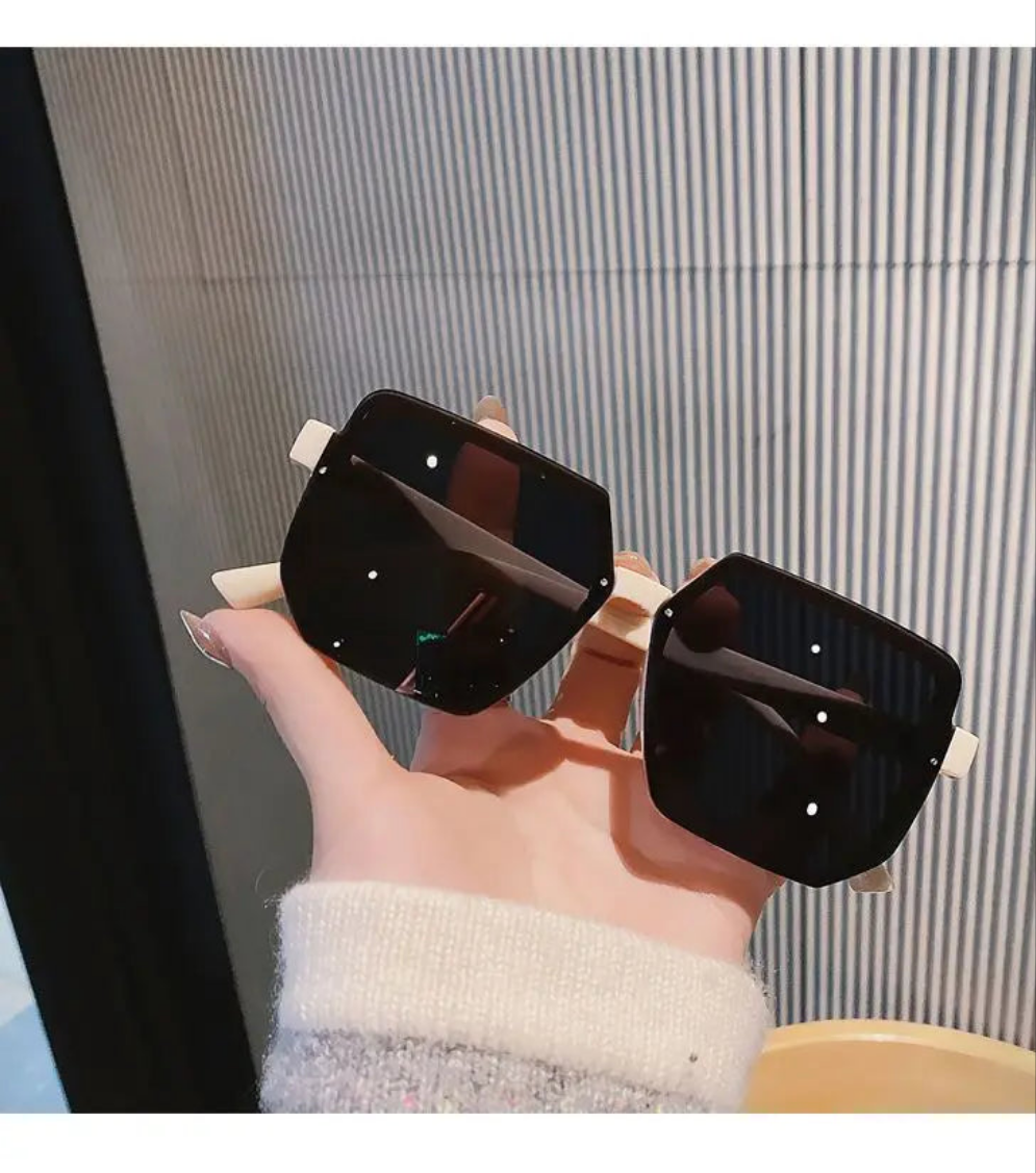Big Frame Vintage Sunglasses Women, Elegant Square Sun Glasses Retro Eye Glasses Goggle for Female Polygon Sunglasses  