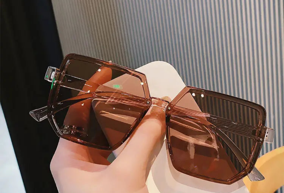Big Frame Vintage Sunglasses Women, Elegant Square Sun Glasses Retro Eye Glasses Goggle for Female Polygon Sunglasses  