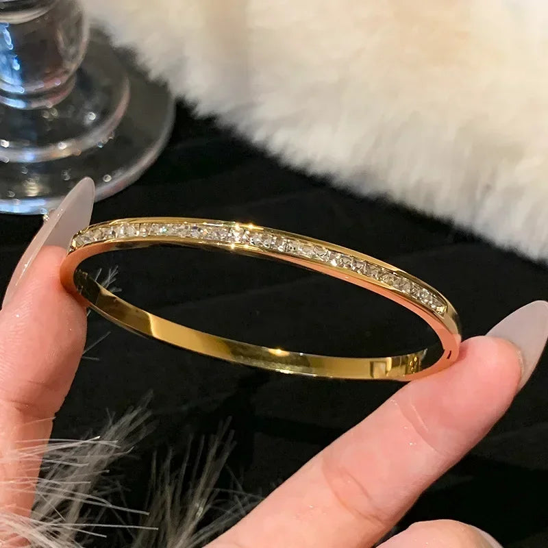 1PC Titanium Steel Stainless Steel Inlaid, Luxury Zircon Gold Plated, Stunning Bracelet Gift and Stylish Style Bangles for Girls, Daily Jewelry,