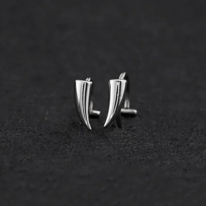 2PCS Stainless Steel Personalised Sharp Teeth Fake Piercing Lip Ring Punk Exaggerated Jewelry for Women Gothic Body Jewelry