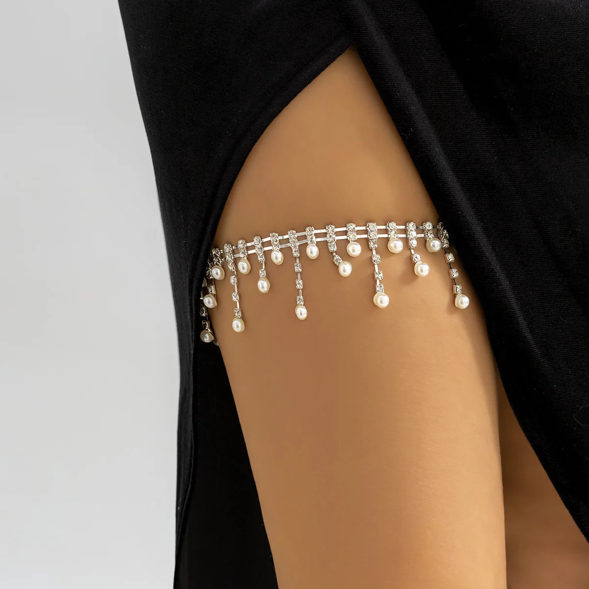 Fashionable Double-Layer Sexy Style Tassel Rhinestone Leg Chain Summer Beach Women'S Body Chain Jewelry