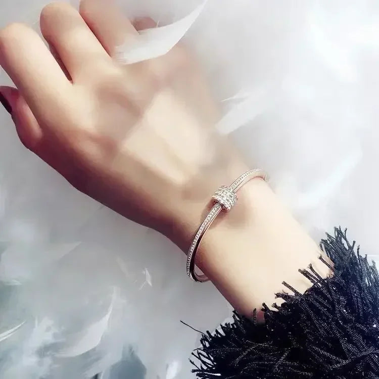 1PC Titanium Steel Stainless Steel Inlaid, Luxury Zircon Gold Plated, Stunning Bracelet Gift and Stylish Style Bangles for Girls, Daily Jewelry,
