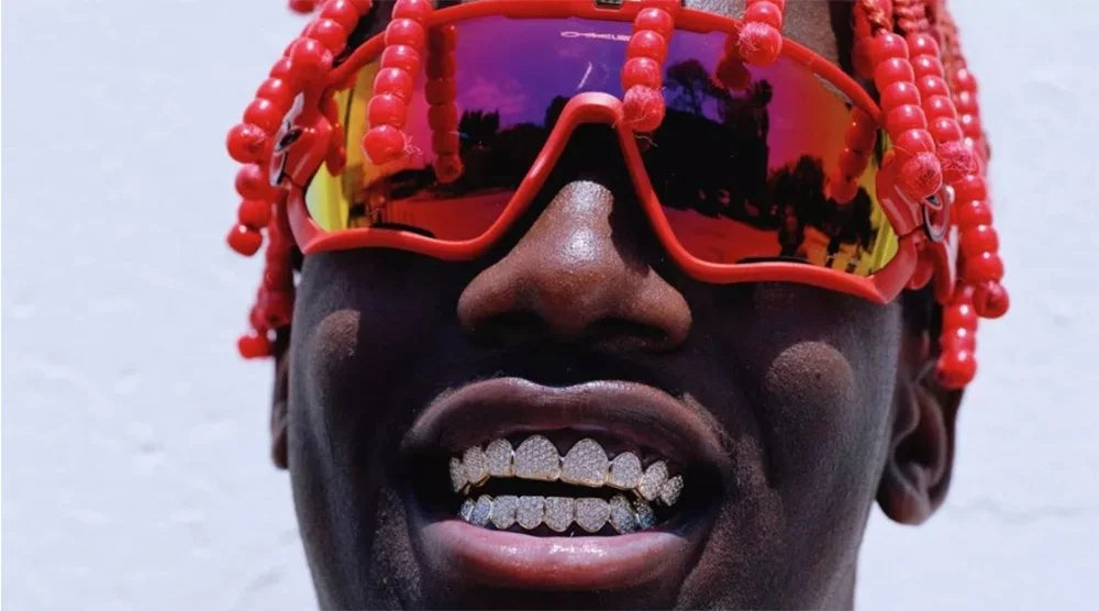 YOUNGX Hip Hop Three Heart Teeth Grillz Braces Niches Design Small Tree Shape Tooth Caps For Women Men Jewelry Couple Gift