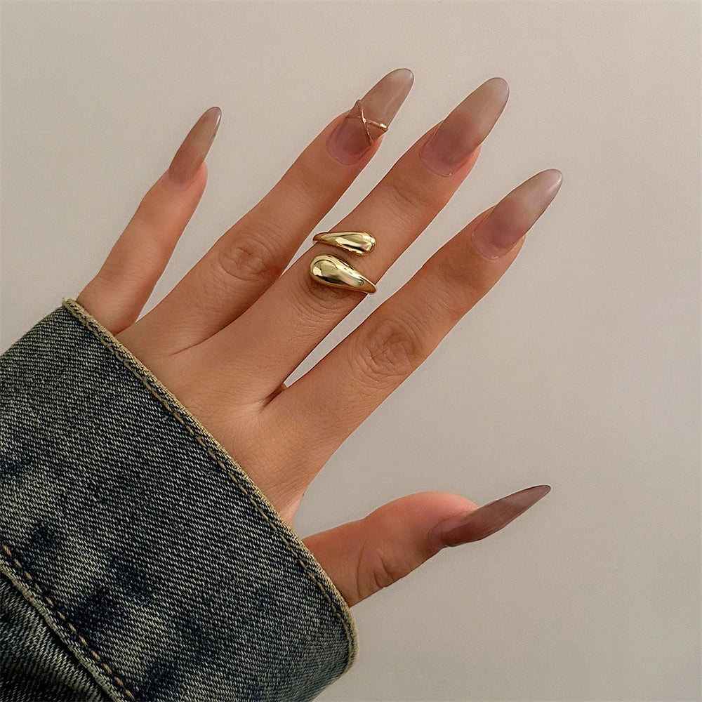 Breiter Metall-Armreifring für Frauen, Gold- und Silberfarbe, klobiger Wassertropfen, offene Handgelenkmanschette, dicker, unregelmäßiger, gedrehter Armbandschmuck