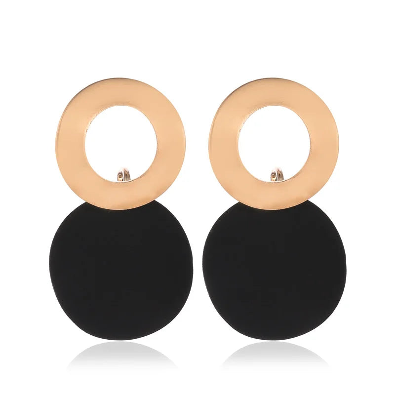 Fashion Earrings Black White round Circle Geometric Metal Earrings for Women Punk Metal Earring Trendy Jewelry Wholesale 024